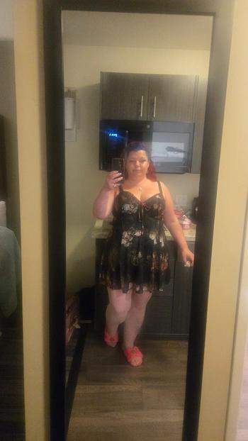 Redz, 43  female escort, Boise