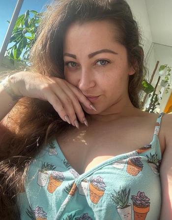 Emma, 25  female escort, Boise