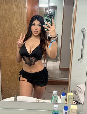 Vivian Pamela, 25  female escort, Boise